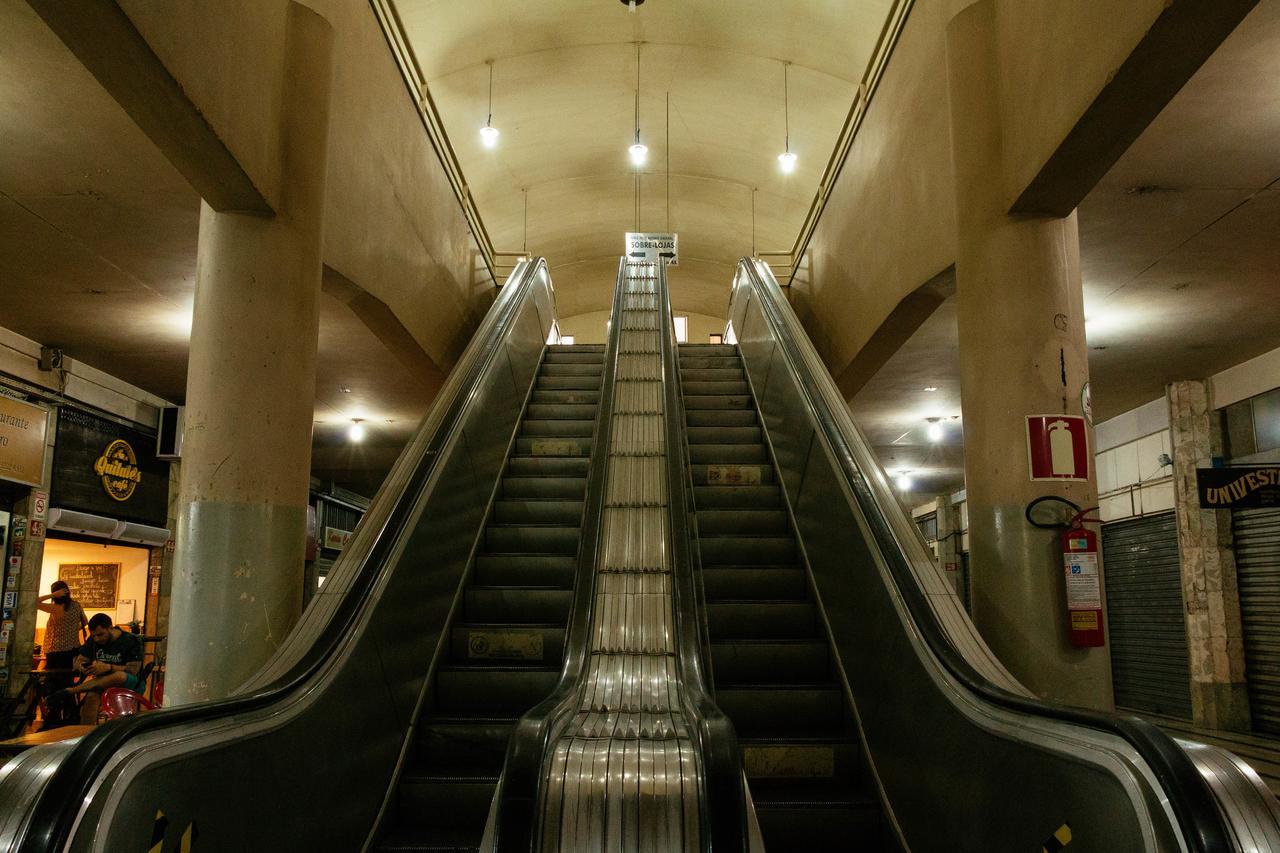 Comodidade E Seguranca No Centro Belo Horizonte Bagian luar foto